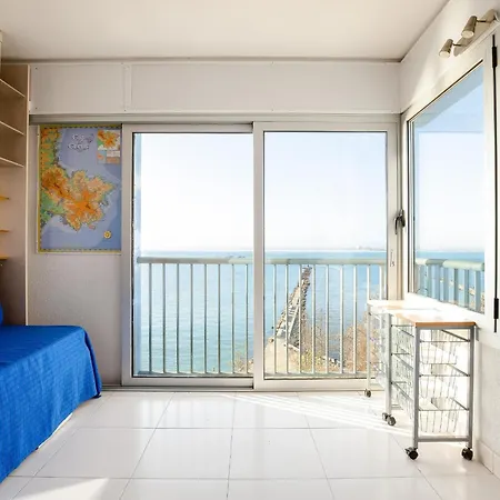 Estudio Luminoso En Primera Linea De Mar, Con Vistas Y Todas Comodidades En El Centro De Roses. - Es-228-99 Apartment